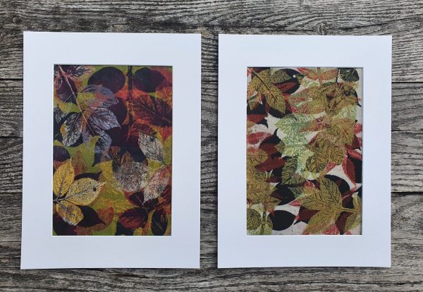 2er SET Monoprint aus Blättern. Handgemacht auf der Gelplatte. In grün, braun, gold, schwarz